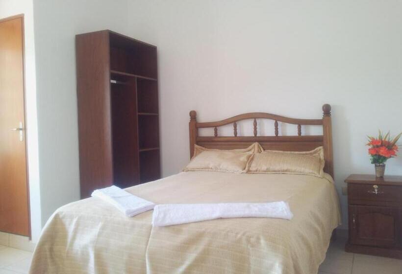 اتاق استاندارد سه نفره, Residencial Ikandire Ll