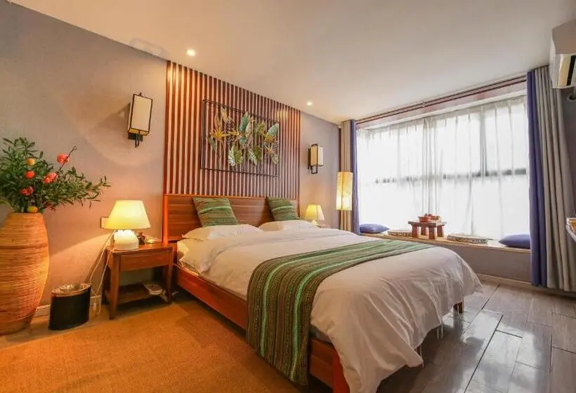 اتاق استاندارد با چشم‌انداز, Secret Courtyard Resort