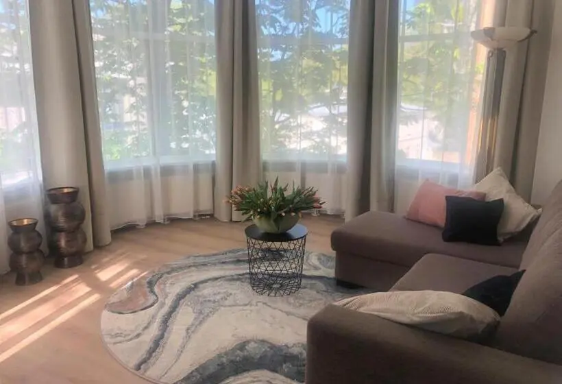 آپارتمان 1 خوابه با تراس, Villa Alvīne Family Apart
