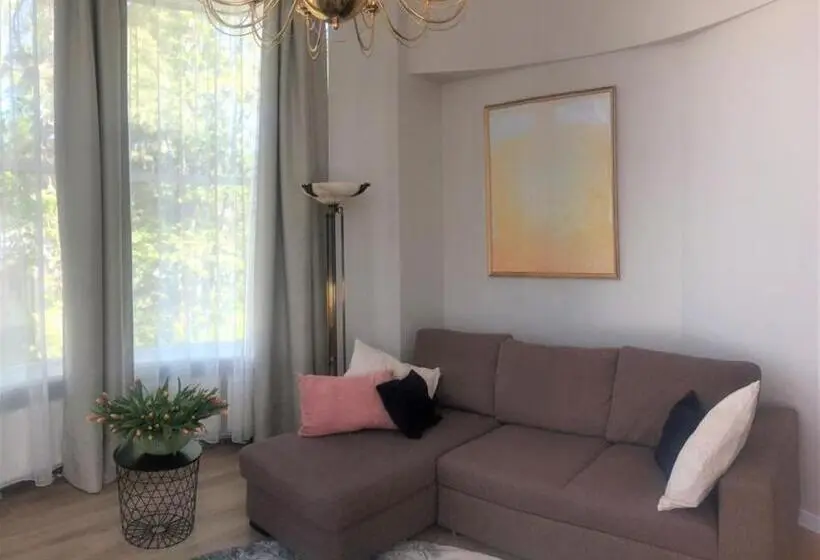 آپارتمان 1 خوابه با تراس, Villa Alvīne Family Apart