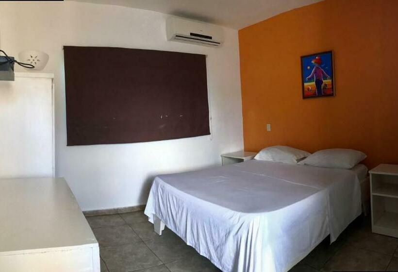 اتاق لوکس, Albergo El Pulpo, Bayahíbe