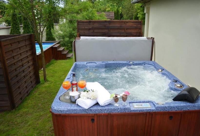 1 Sovrums Lägenhet med Terass, Amfora Panzió