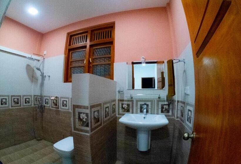 Quarto Deluxe, Innovick Residence