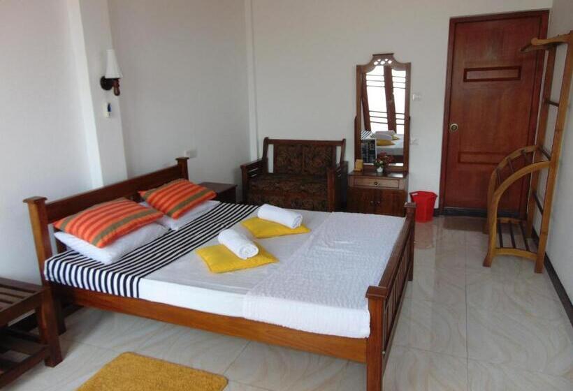 Quarto Deluxe, Innovick Residence