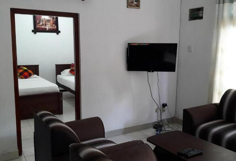 شقة غرفة نوم واحدة بالطابق الأرضى, Sholay Villa