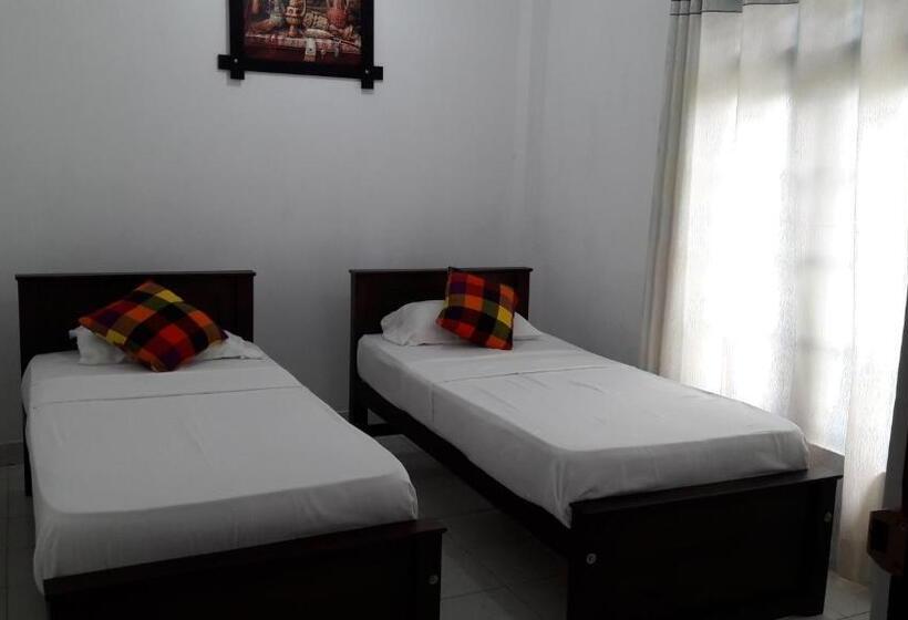 شقة غرفة نوم واحدة بالطابق الأرضى, Sholay Villa