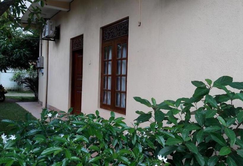 شقة غرفة نوم واحدة بالطابق الأرضى, Sholay Villa