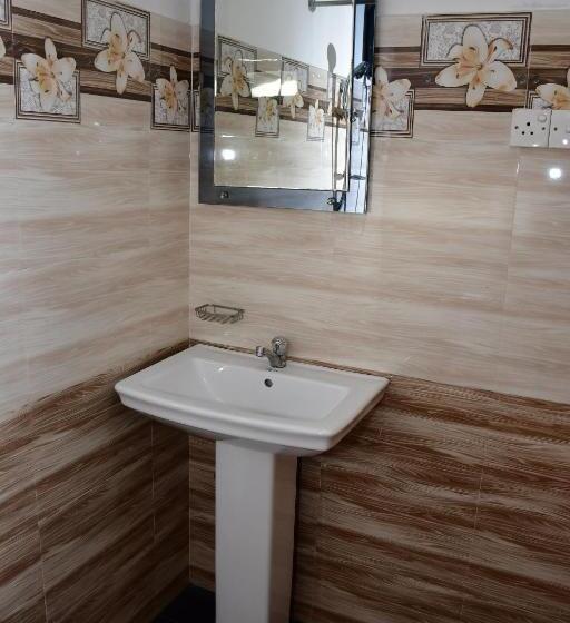 غرفة قياسية, Sholay Villa