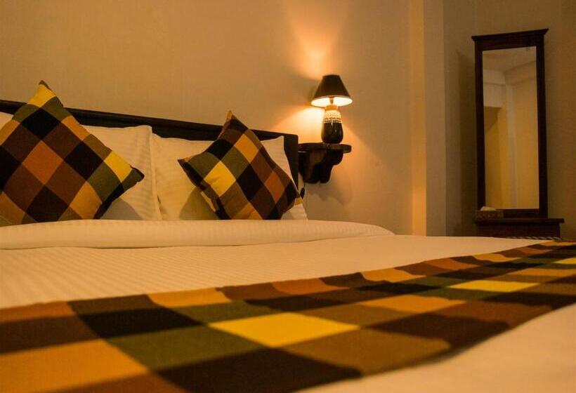 جناح عائلي, Sholay Villa