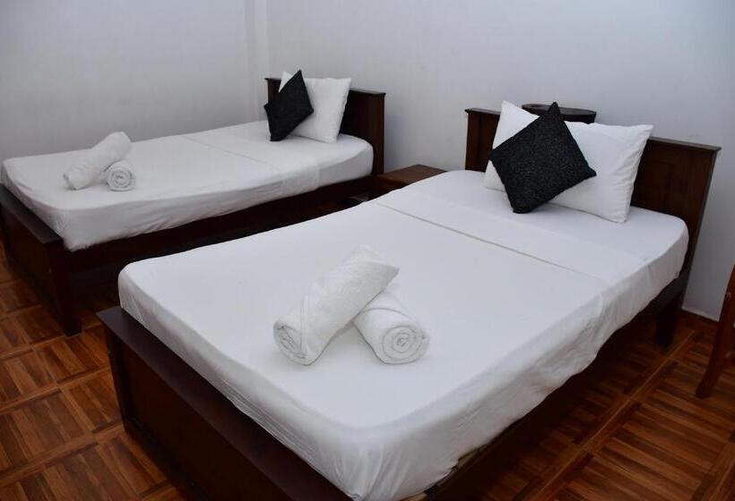 جناح عائلي, Sholay Villa