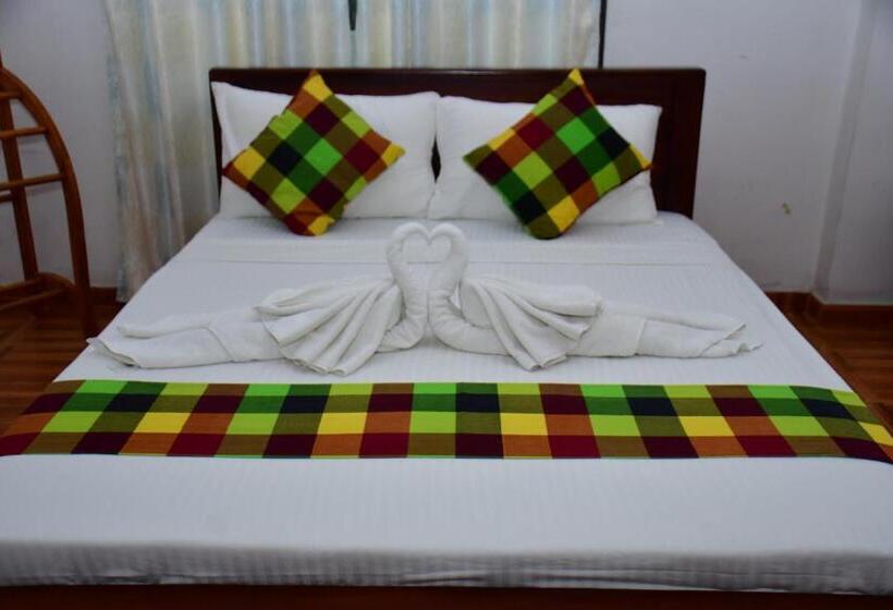 جناح عائلي, Sholay Villa