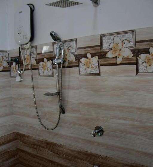 جناح عائلي, Sholay Villa