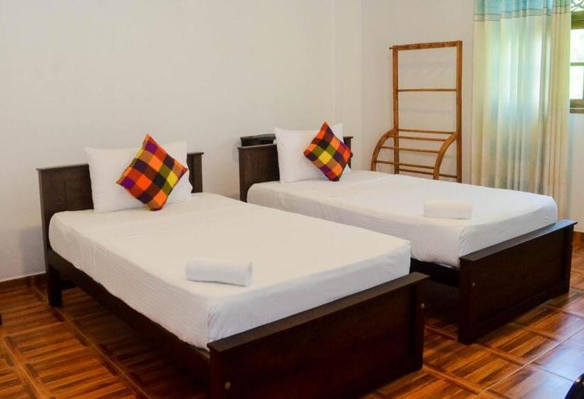 جناح عائلي, Sholay Villa