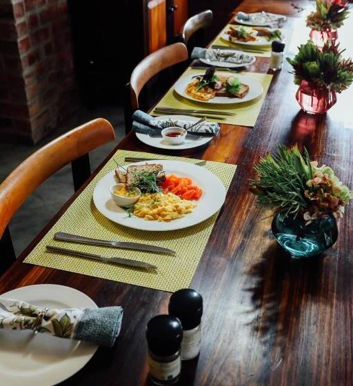 חדר סטנדרט, Stay At Friends