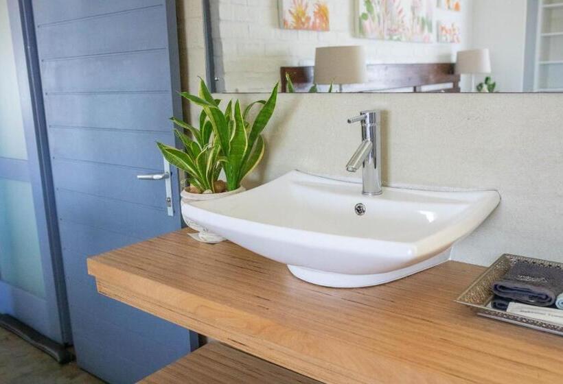 デラックスルーム, Stay At Friends