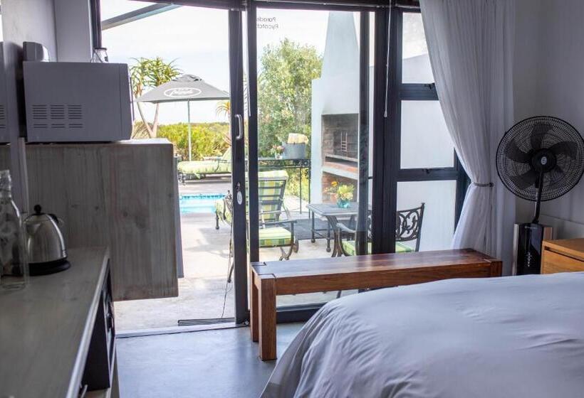 スタンダードルーム, Stay At Friends