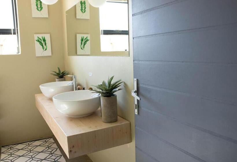 １ベッドルームアパートメント, Stay At Friends