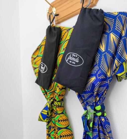 １ベッドルームアパートメント, Stay At Friends