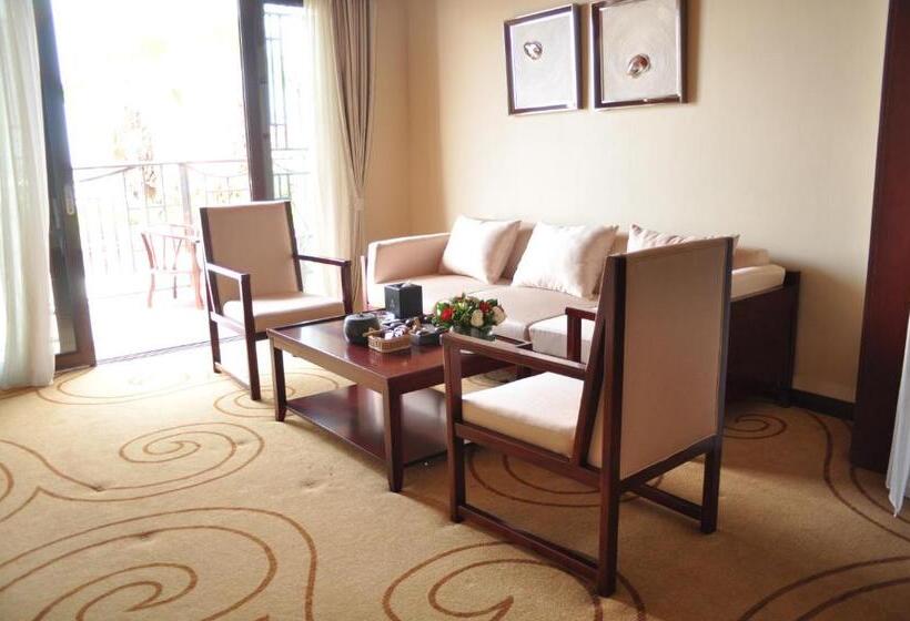 带城市景观的套间, Grand Szechuan Hotel Vientiane