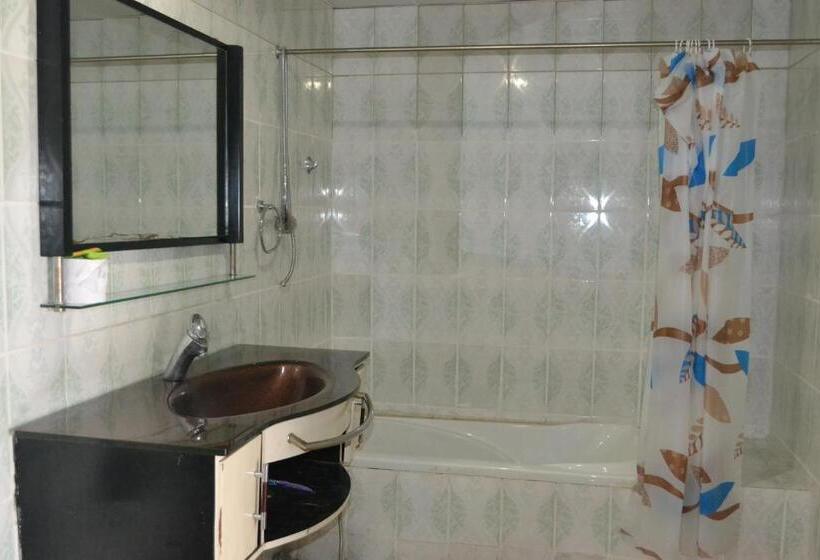 디럭스 룸, Funworld Plaza