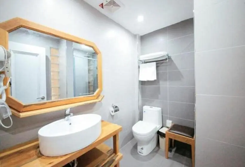 ルームシェアのワンベッド, Lao Men Dong International Youth Hostel