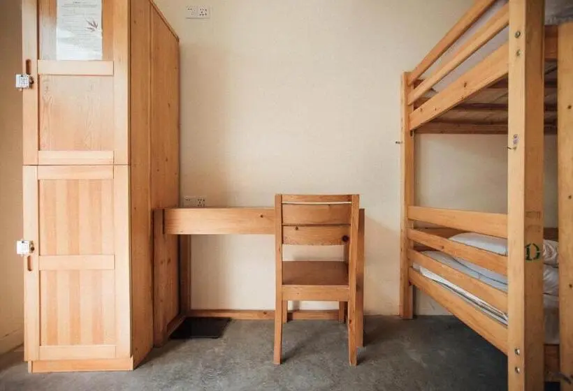 ルームシェアのワンベッド, Lao Men Dong International Youth Hostel
