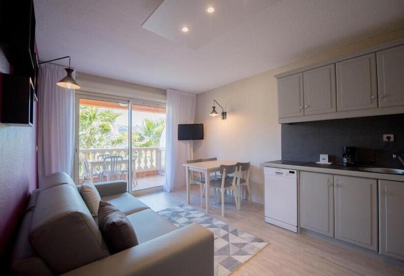 带2个卧室的公寓, Lou Castelet