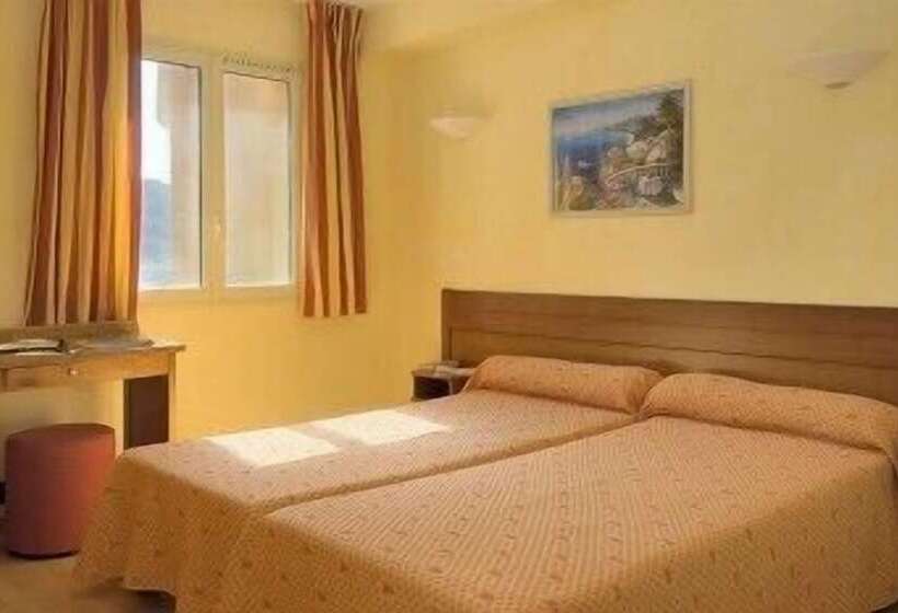 带2个卧室的公寓, Lou Castelet