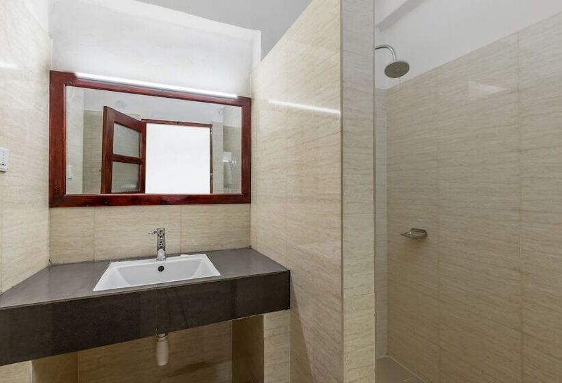 חדר סטנדרט, Pulickal Airport