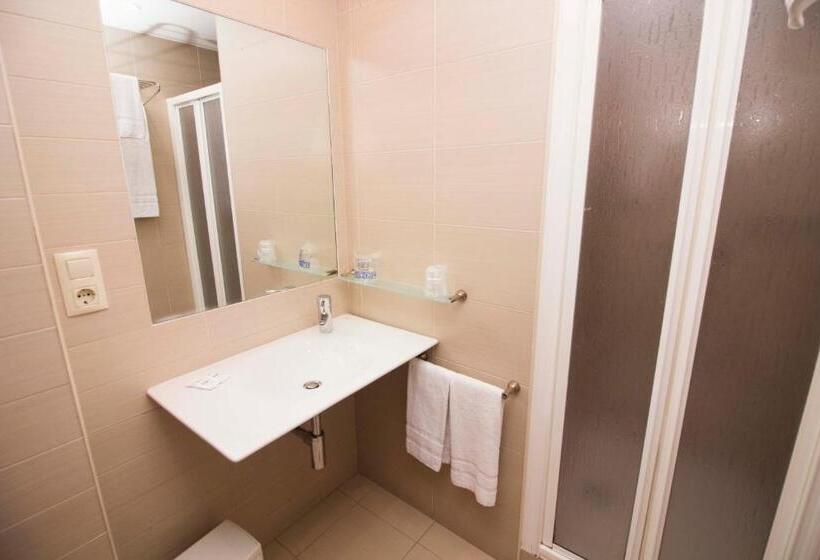 스탠다드 룸, Vilagarcia