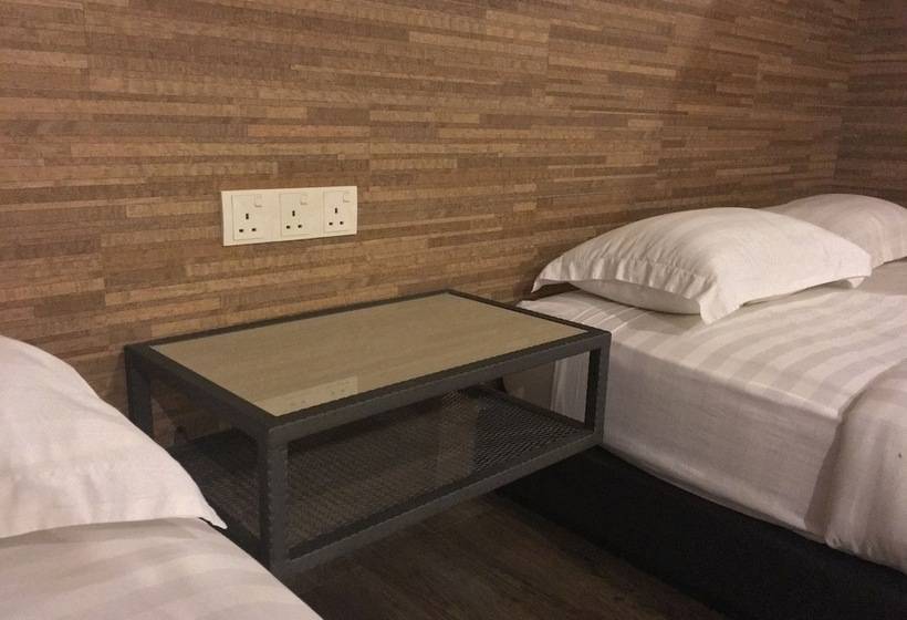 Superior Rum, Talents Motor Park