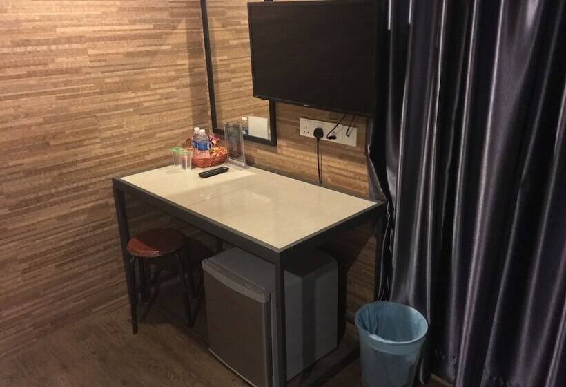 Superior Rum, Talents Motor Park