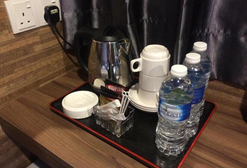 Standard Trippelrum, Talents Motor Park