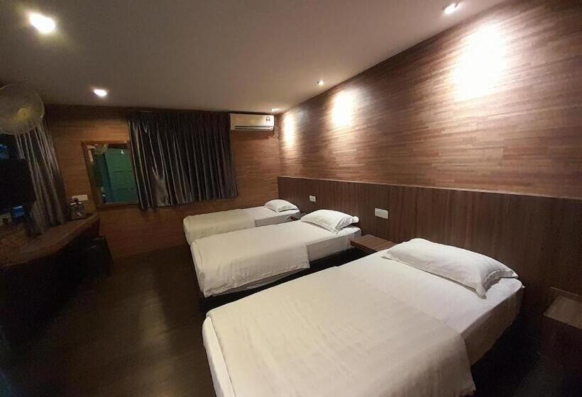 Standard Trippelrum, Talents Motor Park