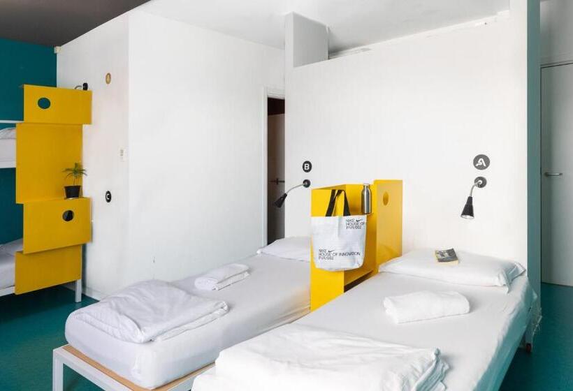 اتاق خانوادگی, Combo Bologna