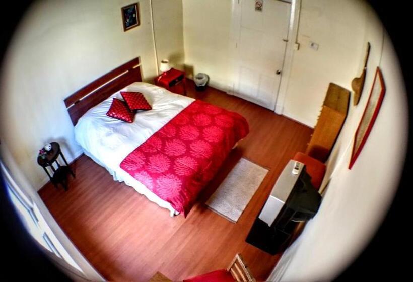 اتاق استاندارد با سرویس بهداشتی مشترک, La Casa Piola