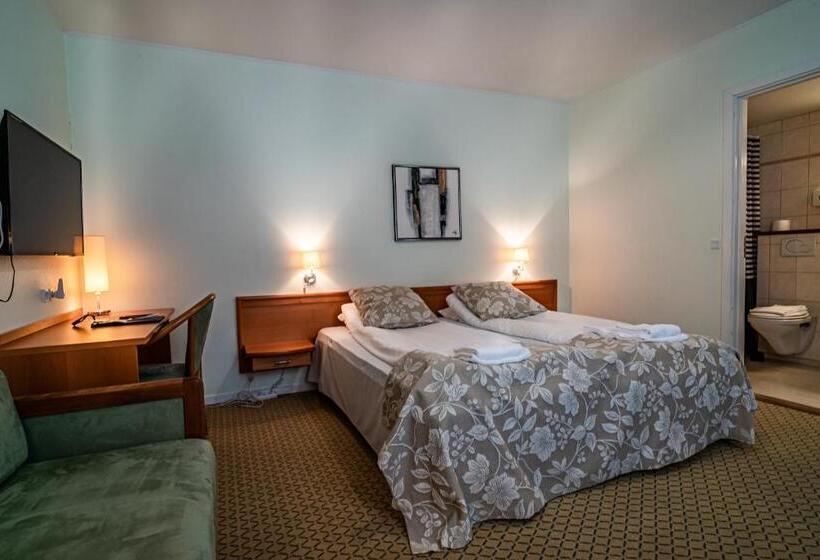 חדר סופריור, Allinge