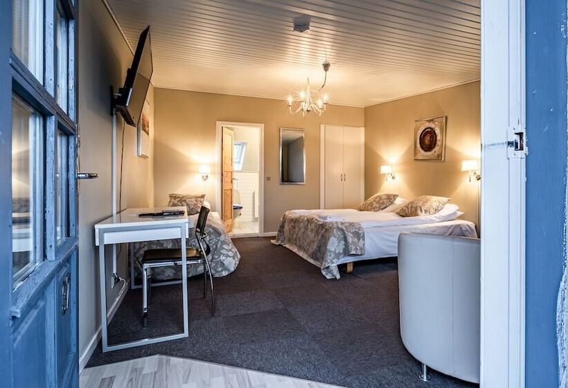 חדר סטנדרט לשלושה, Allinge