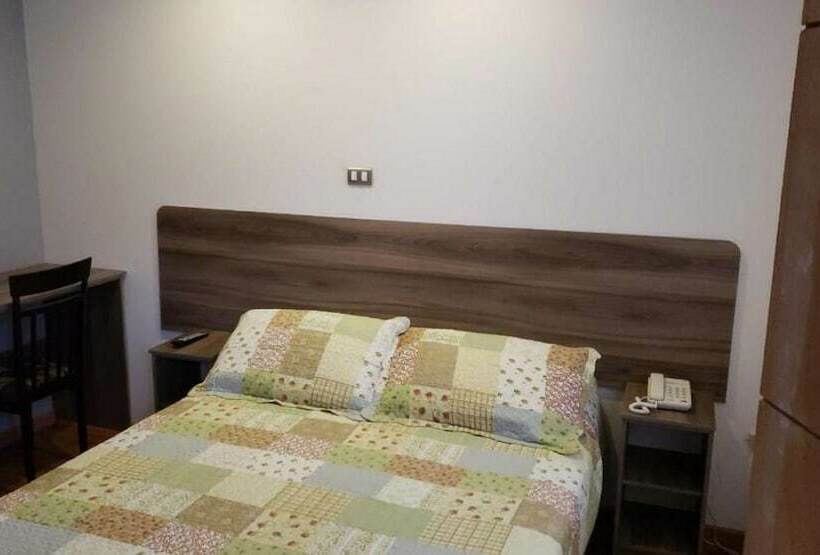 اتاق استاندارد سه نفره, Amaru Express