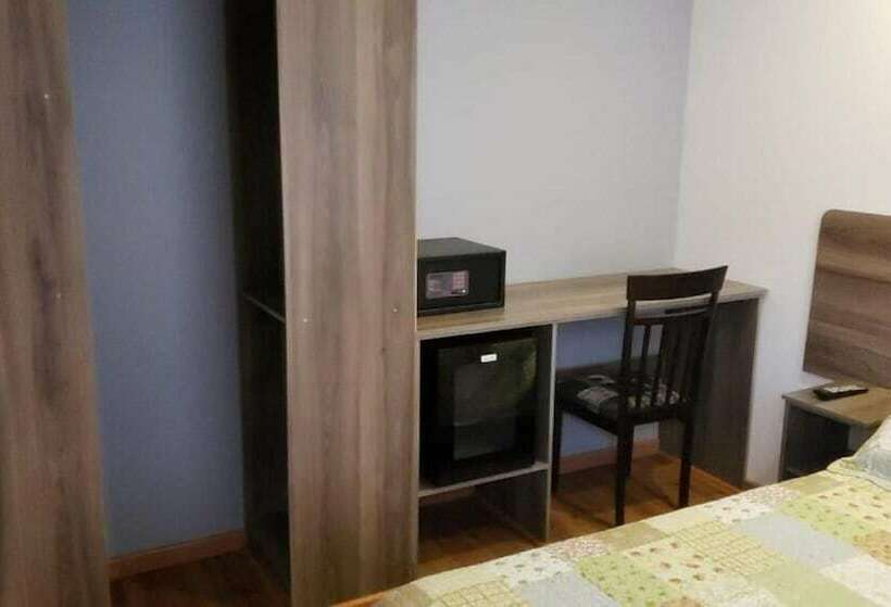 اتاق استاندارد, Amaru Express