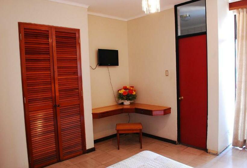 اتاق استاندارد یک نفره, Amaru Express