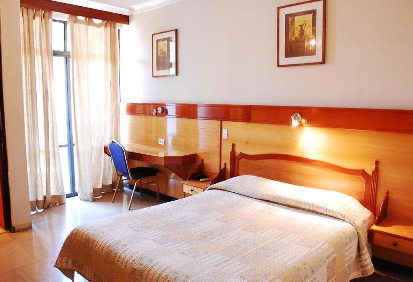 اتاق استاندارد, Amaru Express