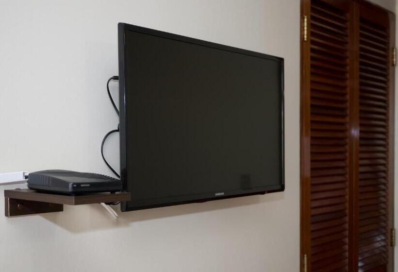 اتاق استاندارد چهار تخته, Amaru Express