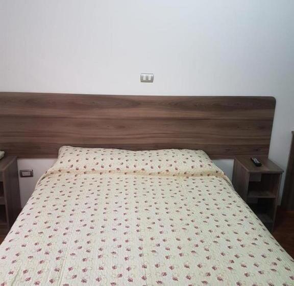 اتاق استاندارد, Amaru Express