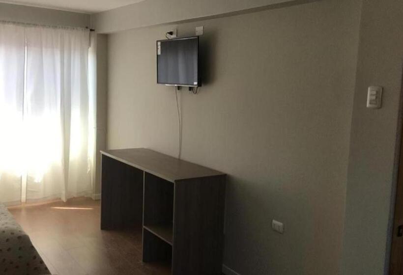 اتاق استاندارد سه نفره, Amaru Express