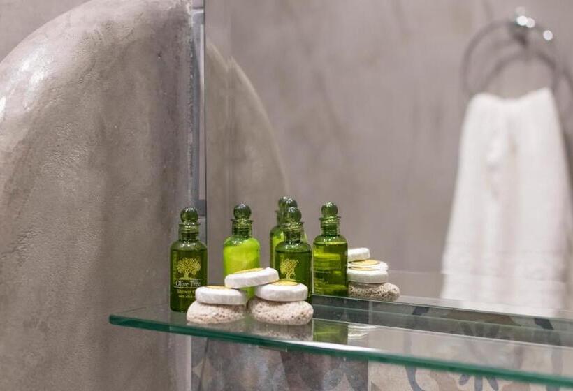 חדר סטודיו סטנדרד, Castillio