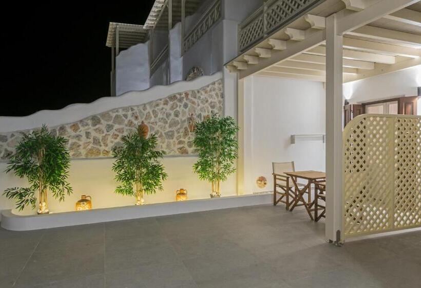 סטודיו סטנדרט עם מרפסת, Castillio