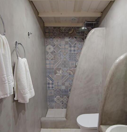 חדר משפחתי, Castillio