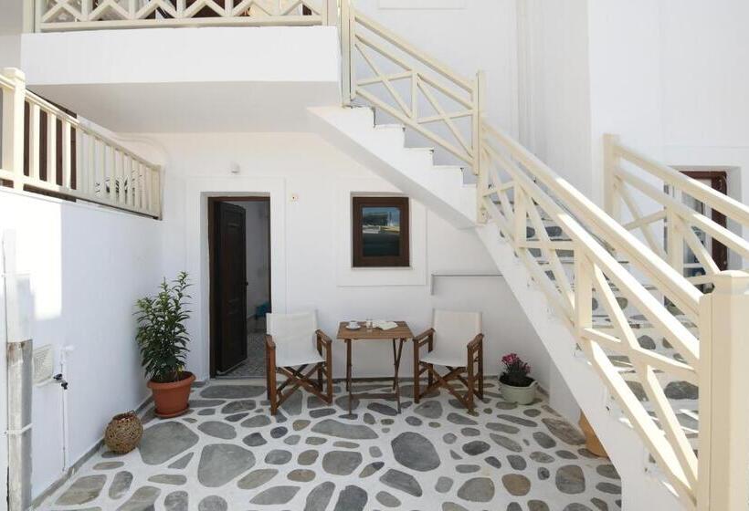 דירת חדר בקומת קרקע, Castillio