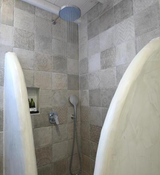 חדר סטודיו סטנדרד, Castillio